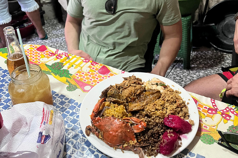 CARTAGENA: BIKE RIDE WITH LUNCH AT BOURDAIN'S FAVORITE SPOT