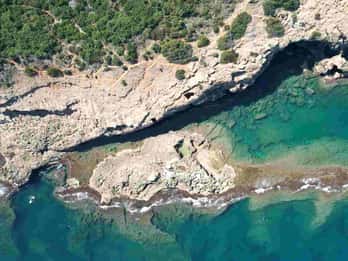 Desde Denia: Excursión en barco a la Cueva Tallada con baño opcional