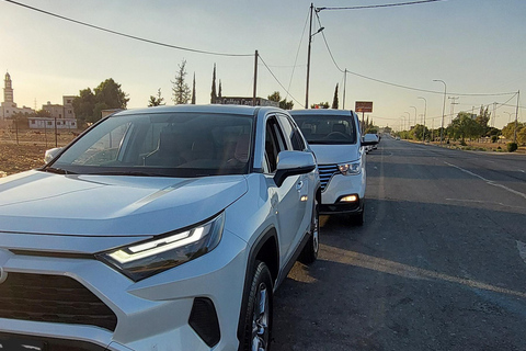 Alquila un coche con conductor para visitar todo Jordania desde Ammán.Por Un Día Coche Con Conductor.