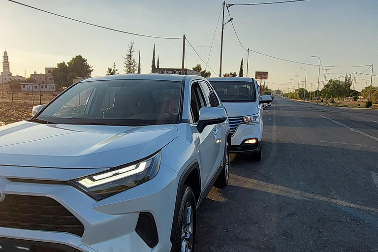 Alquila un coche con conductor para visitar todo Jordania desde Ammán.Por Un Día Coche Con Conductor.