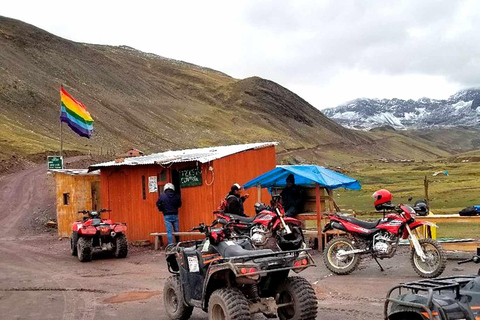 Z Cusco: Rainbow Mountain w ATV (quady) + JedzenieTęczowa góra w ATV