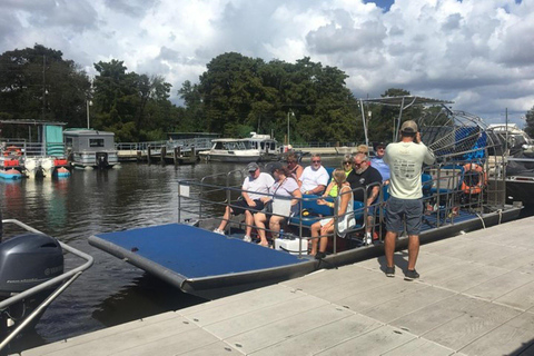 New Orleans: Laura Plantation and Airboat Tour Large Airboat with Up to 18 passengers