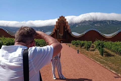 Rioja: Wine Tour with a Local Expert with Tastings