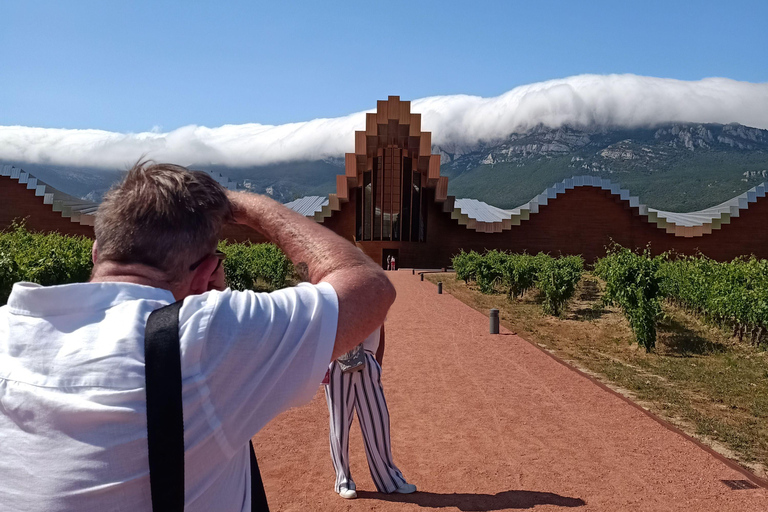 Rioja: Wine Tour with a Local Expert with Tastings