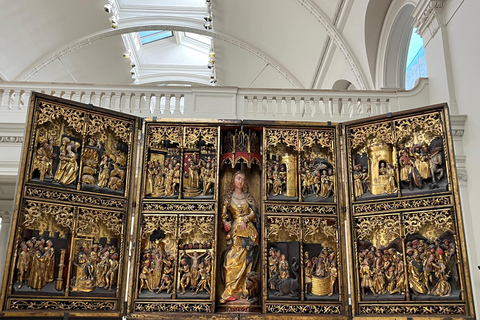 London: Victoria and Albert Museum Guided Tour