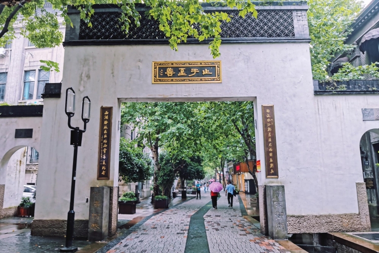 Hangzhou : Visite privée personnalisée des principaux sites de la villeVisite guidée de base avec guide et transfert uniquement, sans billet ni déjeuner