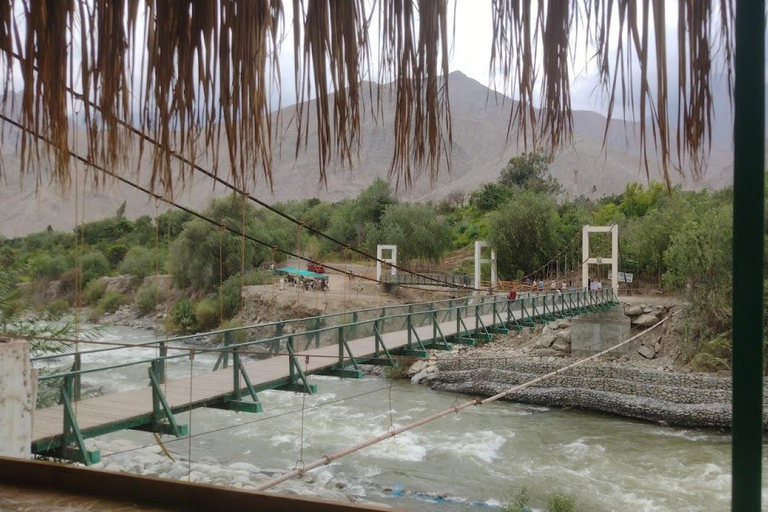 Lima: Giornata intera Lunuhuaná + Cerro Azul + Rafting