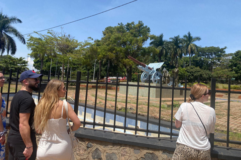 Entebbe: City Guided Walking Tour, Gardens & Uganda Rolex