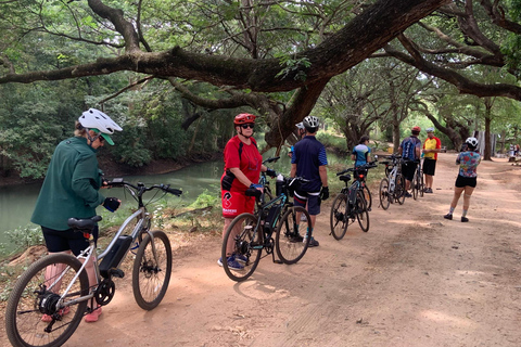 Sri Lanka 14-Day Small-Group Cycling Tour