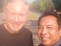 Sunrise Puntukstumbu, Borobudur, Lavatour, Prambanantemple. - Hizvo