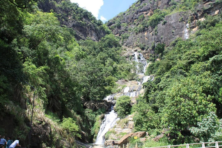 Colombo: Ella 2-Day Tour with Waterfalls & Tea Estate Tour Start in Colombo, Negombo, Kalutara , Bentota Area