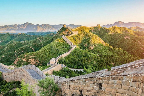 Beijing: Mutianyu Great Wall Morning Hiking & Photo Tour