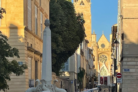 Provence Gourmet Market & Village Tour: Aix, Cucuron, & Lourmarin