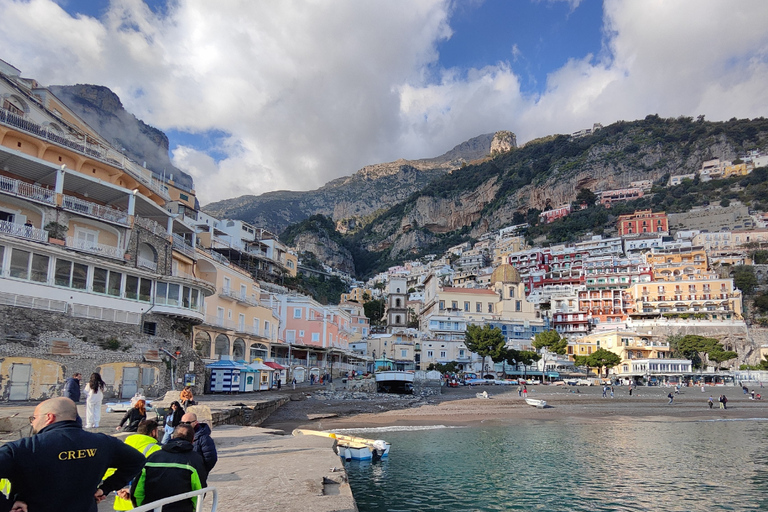 Discover Positano: Scenic Ferry Between Salerno and Positano Positano →→→ Salerno (One Way)