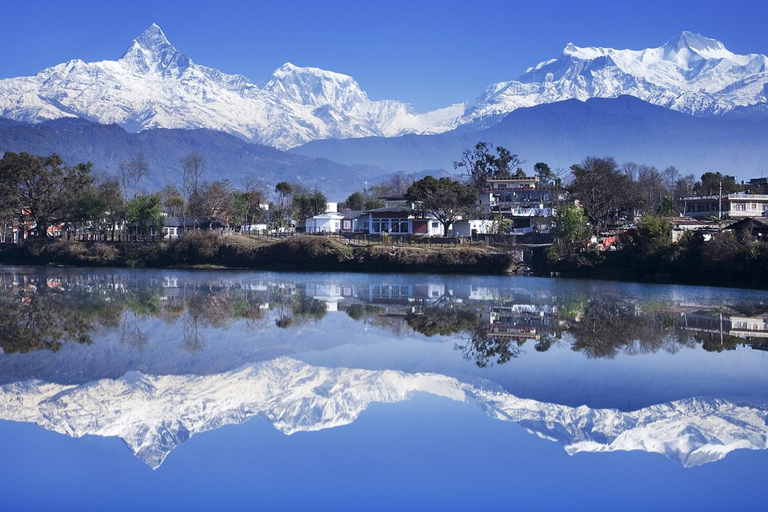 De Katmandu: excursão de 3 dias a Pokhara de ônibus com passeios turísticosDe Katmandu: excursão de 3 dias em Pokhara pela estrada com passeios turísticos