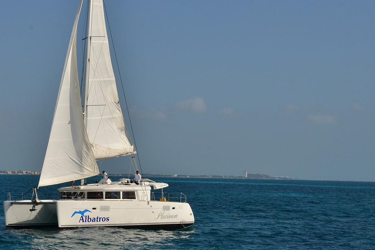 Isla Mujeres: Tour Albatros Plus Todo Incluido