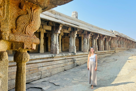 Sculture, arte e architettura di Lepakshi e Nandi HillsEsplora gli antichi templi di Lepakshi e le colline Nandi