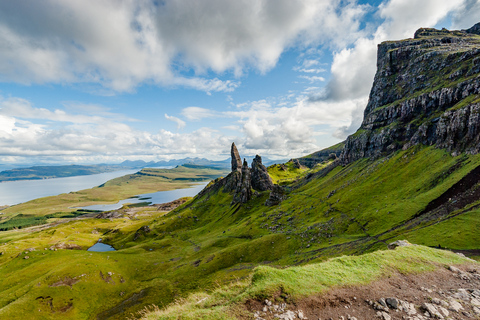 Edinburgh: Isle of Skye & Optional Jacobite Train 3-Day Tour Twin Room - B&B Accommodation including Steam Train