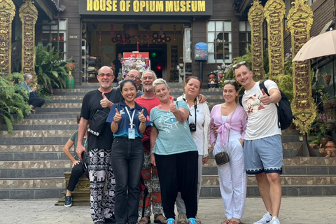 Chiang Rai:Guided Highlights Full-Day Tour-FREE LUNCH BUFFET Experience the Wonders of Chiang Rai with Free Thai Buffet