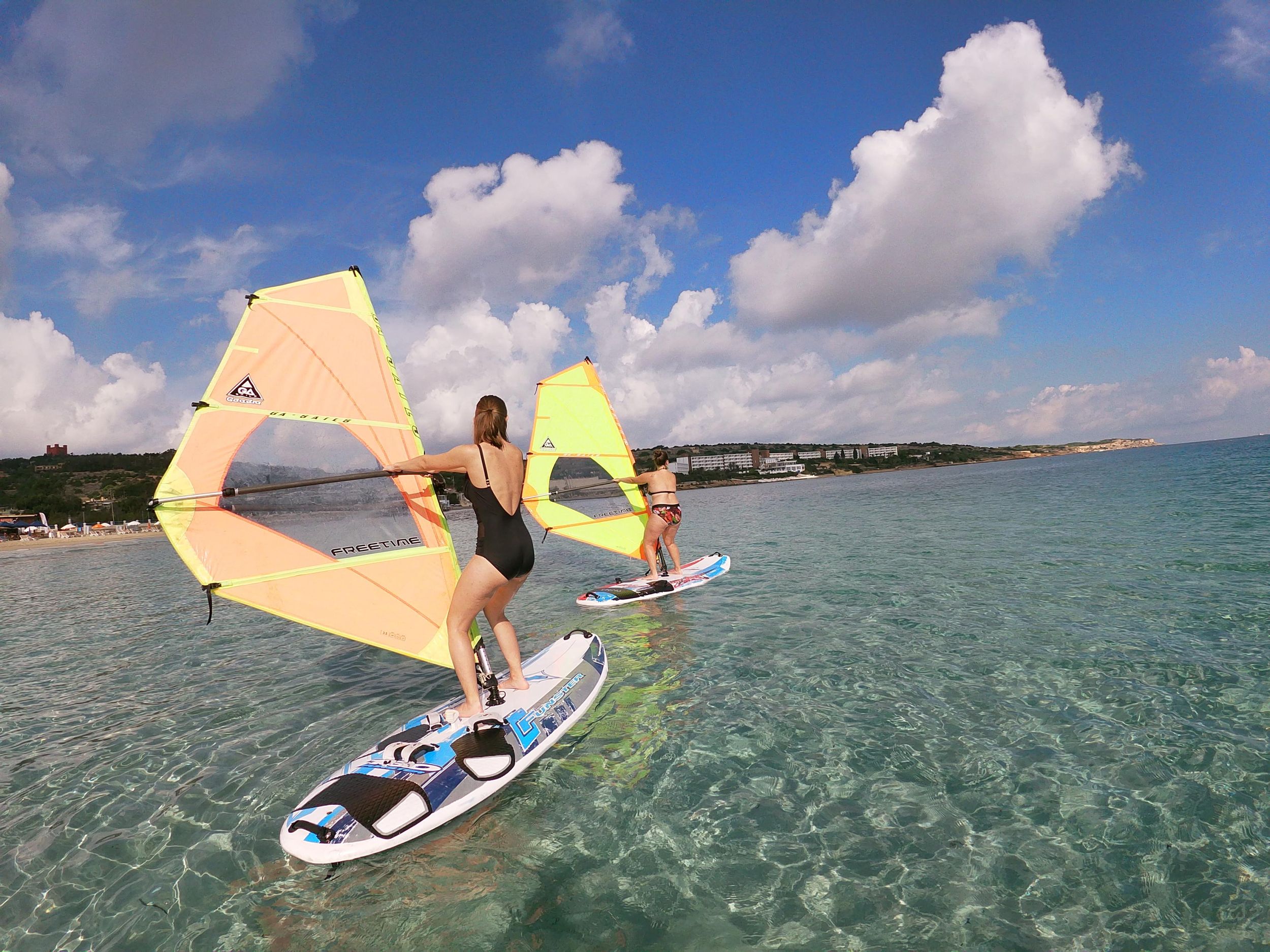 Mellieha: Windsurfing-Unterricht für Anfänger