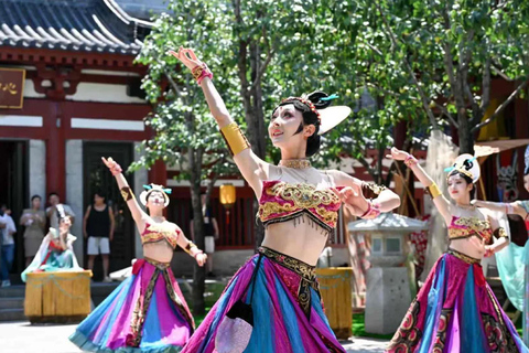 Xi'an: "Poet Immortal" NPC Guided Tour at Tang Paradise
