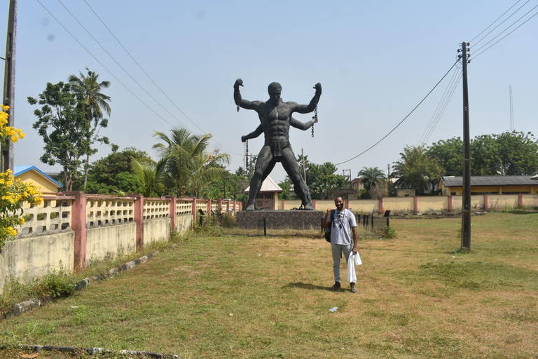 Lagos: Badagry Day Trip with Boat Ride to Gberefu Island Lagos: Badagry Trip to Gberefu Island + Border Transfer
