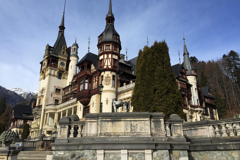 Au départ de Bucarest : Circuit de 4 jours de la Transylvanie à Budapest