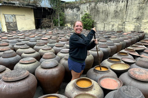 Hanoi: Day Trip to Bamboo Fish Trap & Soy Sauce Villages Full-Day Private Tour from 2 people up