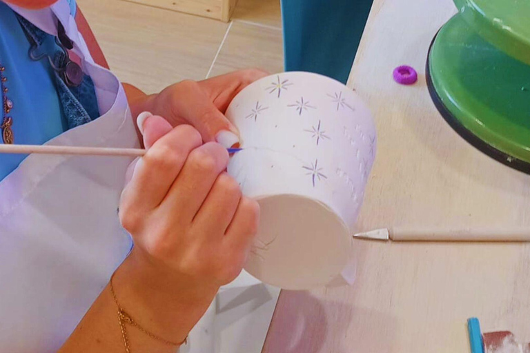 Naples: Ceramic Workshop with Decoration and Aperitif