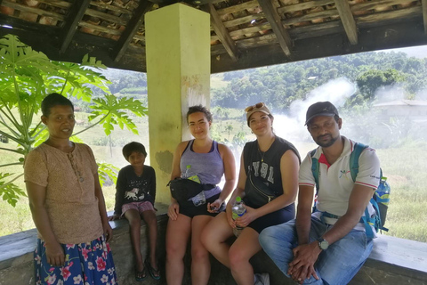 Kandy: Knuckles Mountain Range Full-Day Hike with Lunch