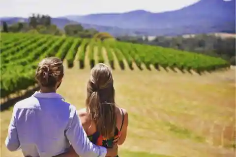Yarra Valley Foodies Tour with Chandon and Kangaroo Safari!
