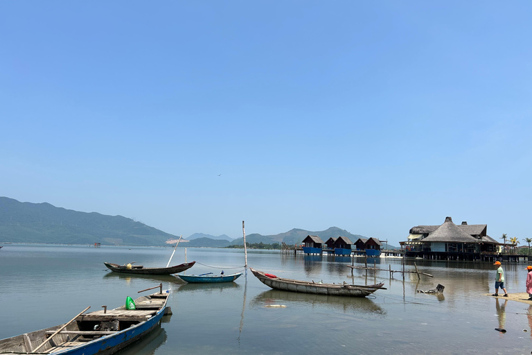 Viagem privada ao desfiladeiro de Hai Van, Hue imperial e túmulo