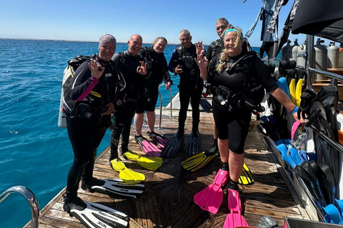 Hurghada: Scuba Diving for Certified Divers & Beginners Boat trip for the Certified Divers with Lunch & Transfer