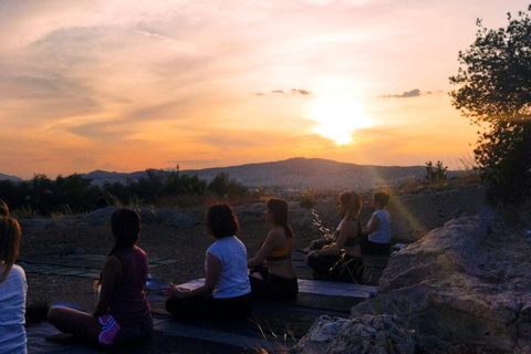 Mityczna joga i medytacja w Atenach o wschodzie i zachodzie słońcaAkropol w Atenach Mityczna joga i medytacja Wschód i zachód słońca