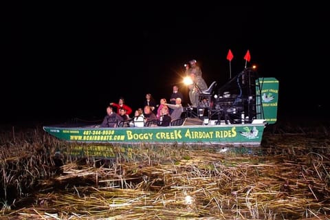 Kissimmee: Boggy Creek Everglades Night Airboat Tour Ticket