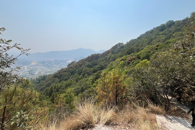 Kathmandu: escursione guidata di un giorno da Gurjuvanjyang a BhubaneshworiKathmandu: Escursione guidata di un giorno da Gurjuvanjyang a Bhubaneshwori