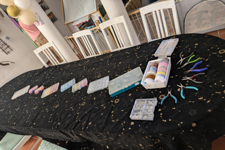 Leipzig: Magic Craft Studio Workshop with Welcome Drink