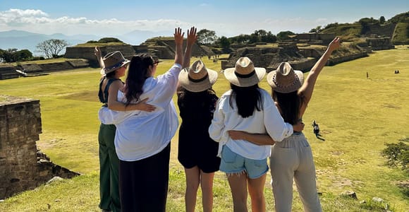 Oaxaca: Monte Albán, Hierve el Agua, Mezcal & Teotitlán Tour