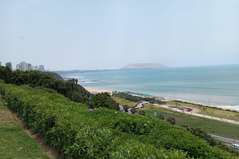 Full Day in Lima, cultural, gastronomic tour with sea landscapes Explore Lima: sea, culture and Peruvian gastronomy, an all-inclusive tour