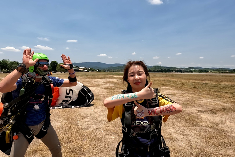 Thailand: Tandemsprong boven de oostkustOphalen niet nodig