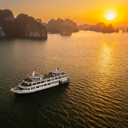 From Hanoi: Deluxe Bai Tu Long Bay 2-Day Cruise with Meals From Hanoi: Deluxe Bai Tu Long Bay 2-Day Cruise with Meals