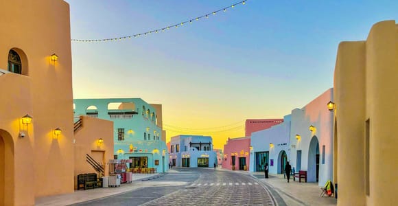 Doha: Private City Tour, Airport or Hotel Pick-up/Drop-off