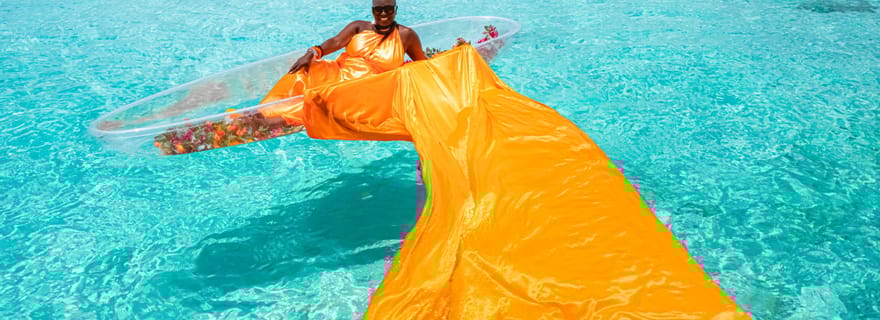 Curaçao : séance photo en kayak transparent avec cocktails