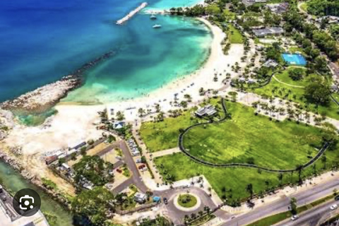 Montego Bay: Skyview Clear Kyak Drone Photoshoot