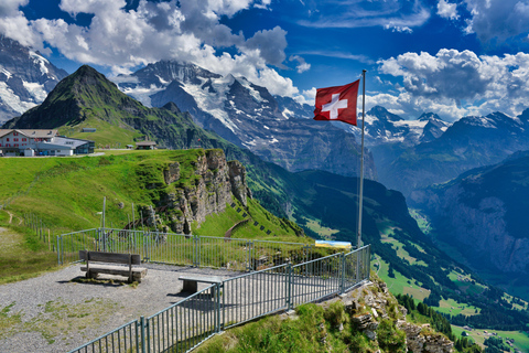 Interlaken: Jungfrau Region Day Trip with a local