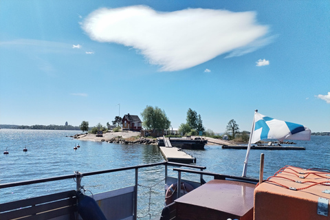 Helsinki: Cute Island Coffee Shop Visit with Lunch & Ferry