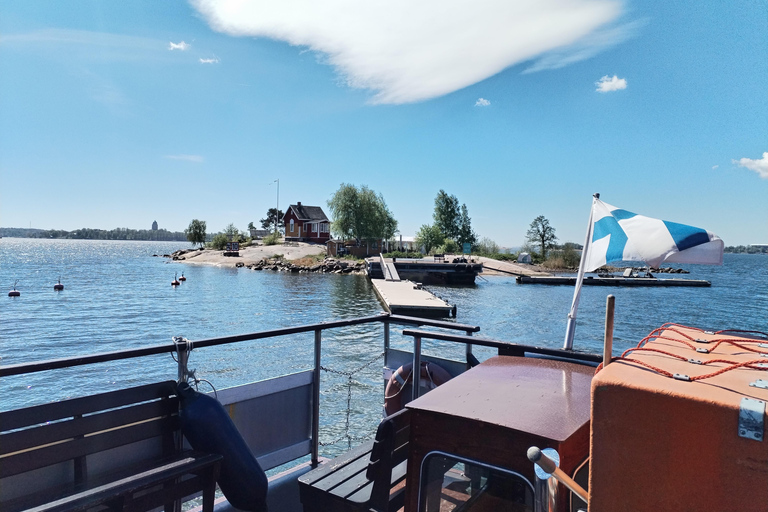 Helsinki: Cute Island Coffee Shop Visit with Lunch & Ferry