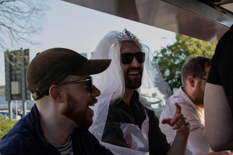 كارديف: جولة بدراجة الجعة مع مشروبات وموسيقى