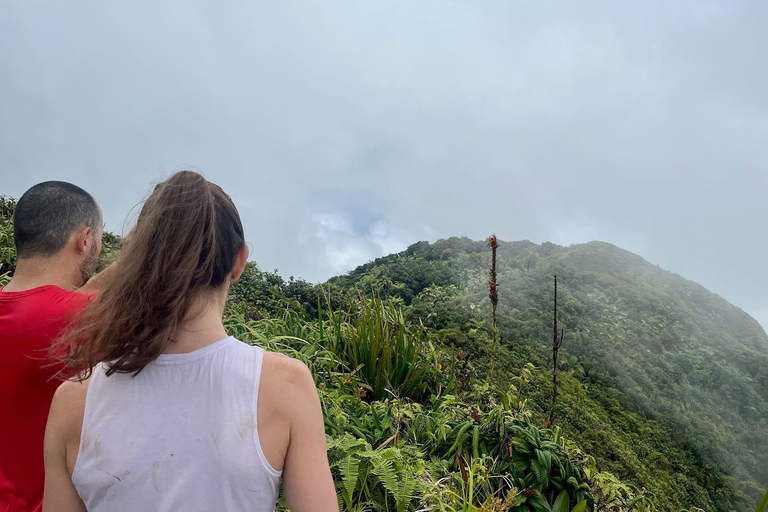 Caminhada no Pico Nevis