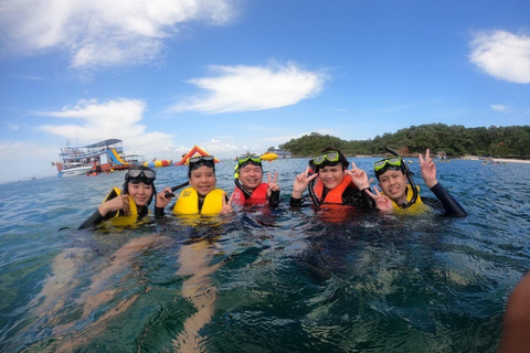 Pattaya: Evening City Tour & Alcazar Cabaret Show Pattaya: Evening City Tour & Alcazar Cabaret Show